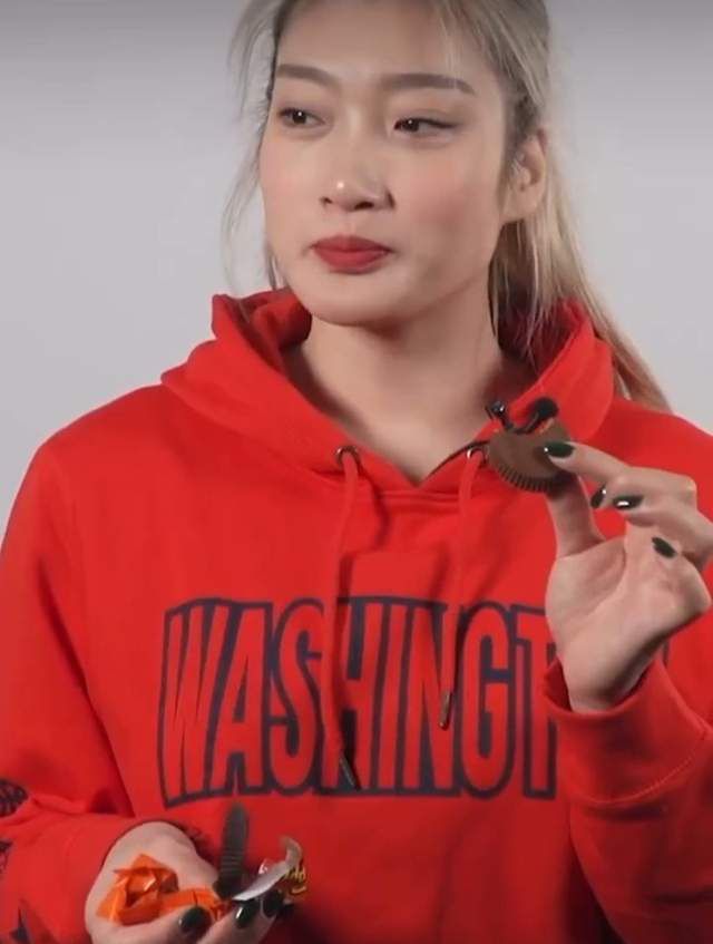 邻居的妻子